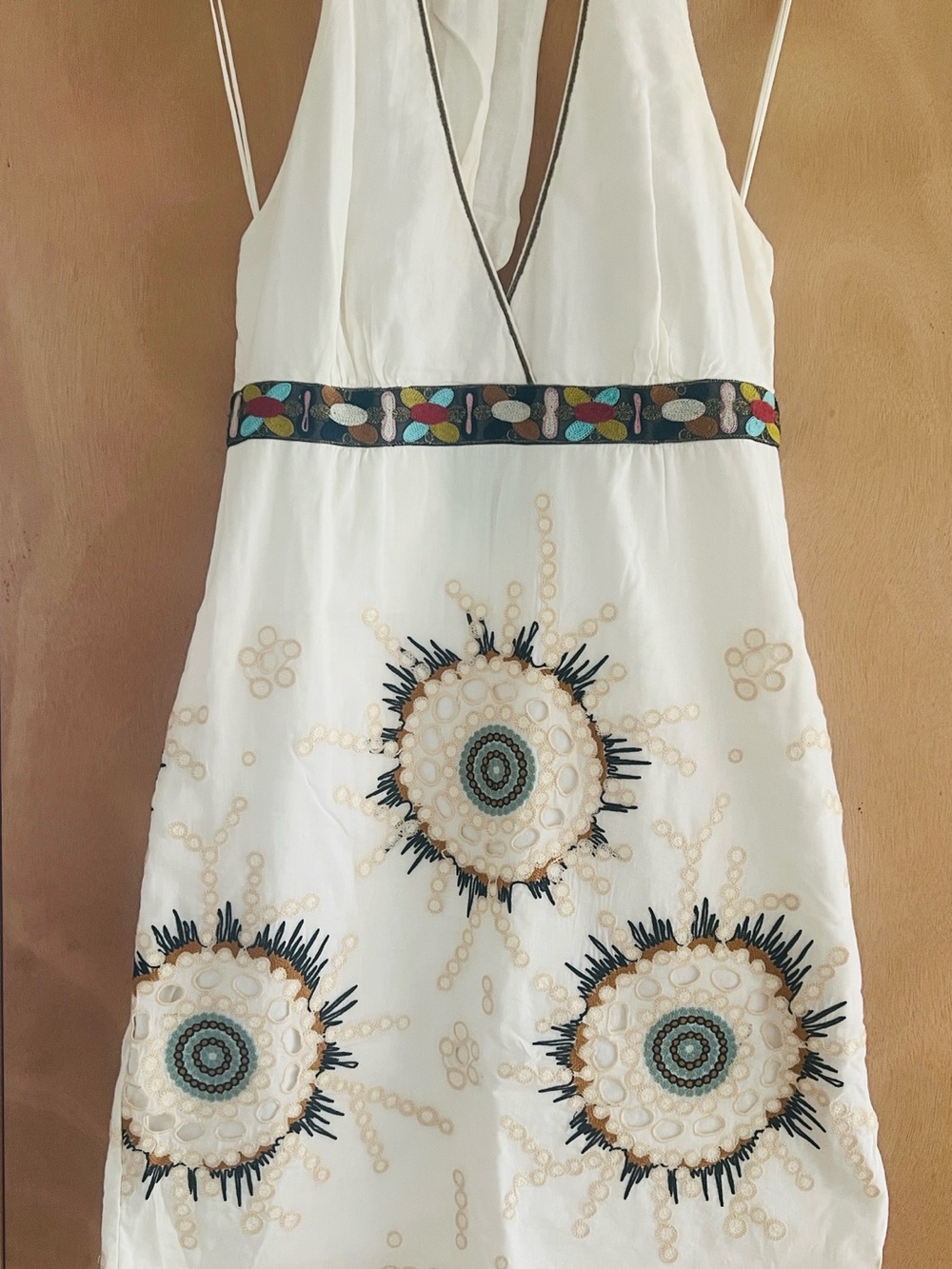 Nicole Miller- Strapless White Embroidered Sunburst Dress